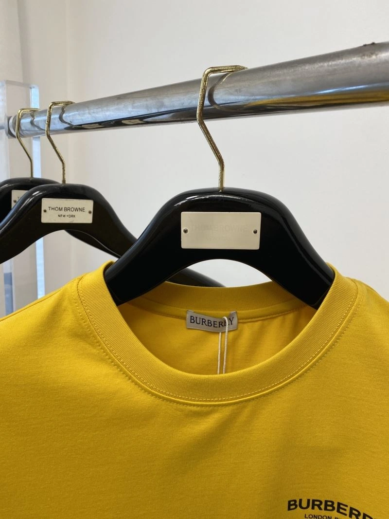 WellDesigned Burberry T-Shirts 101039