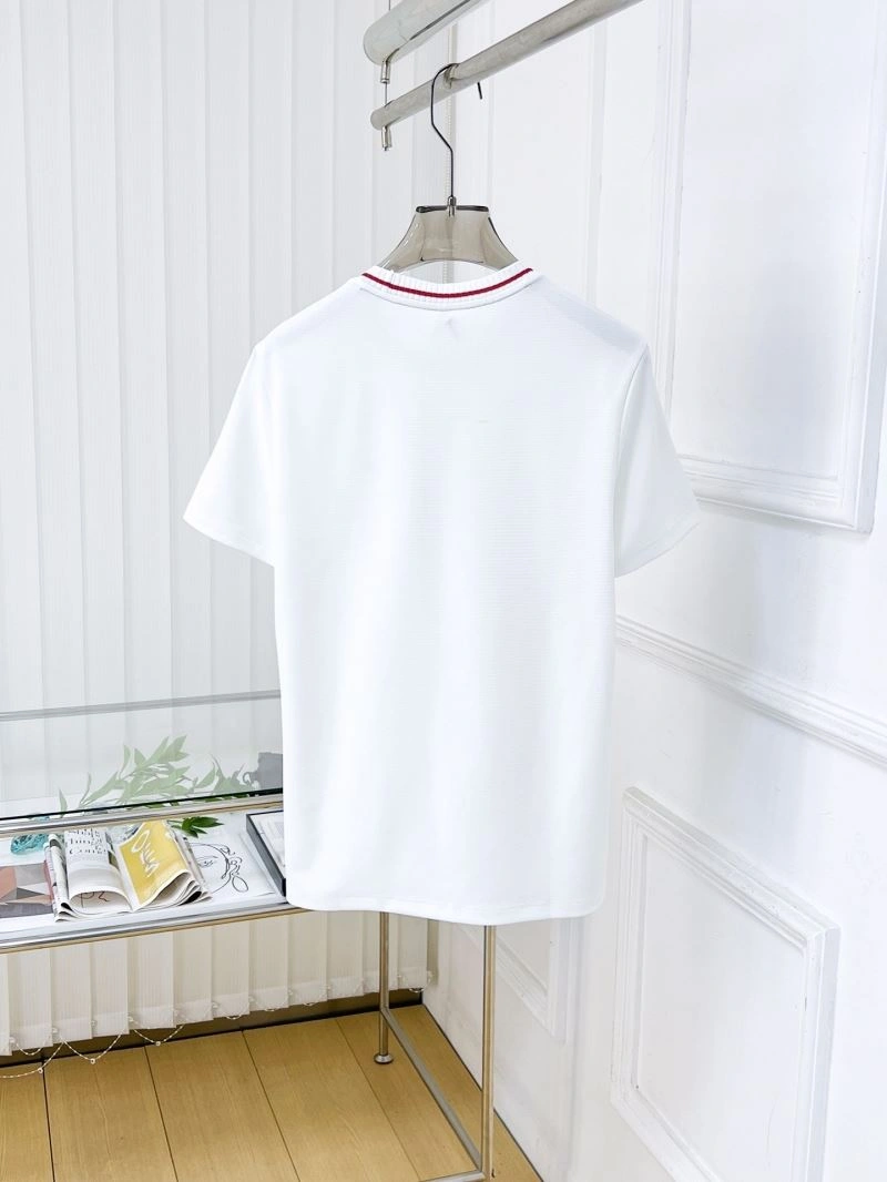 Burberry T-Shirts Resilient 101031