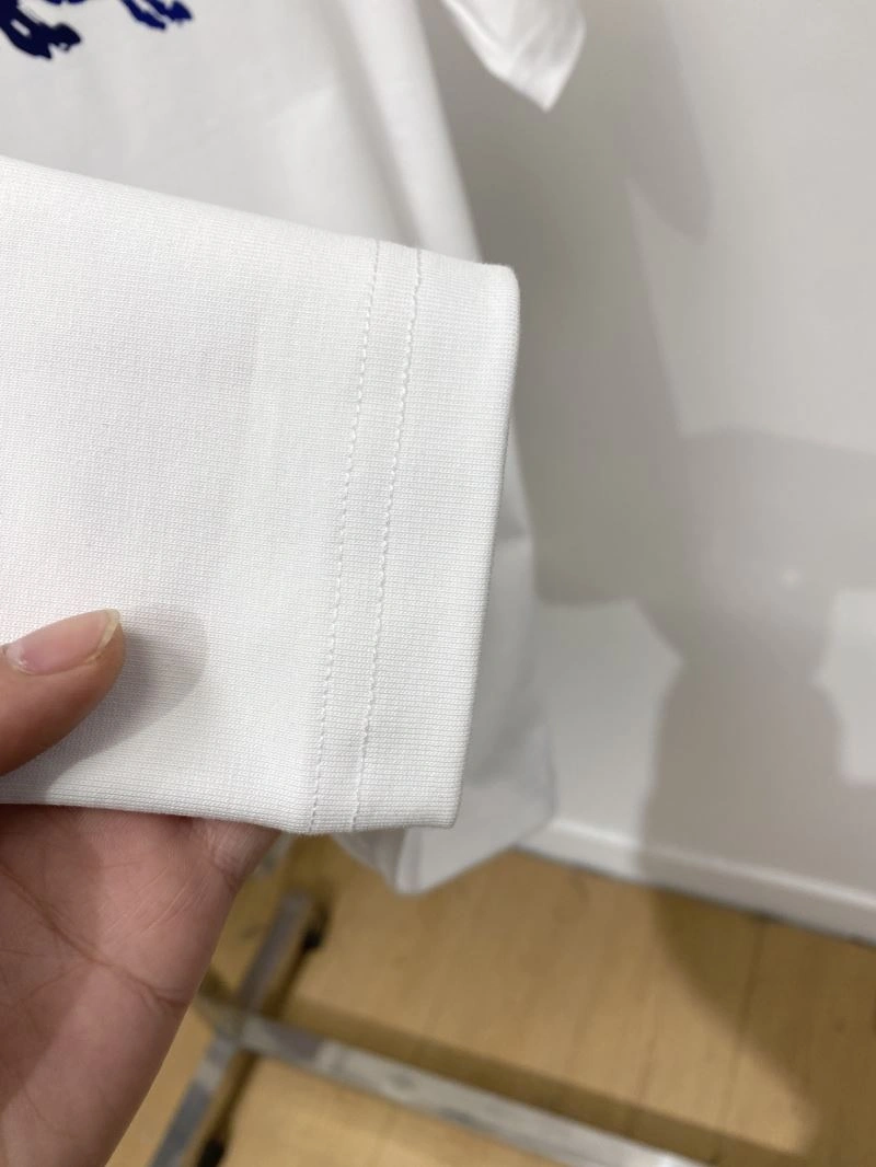 Stretchable Burberry T-Shirts 101028