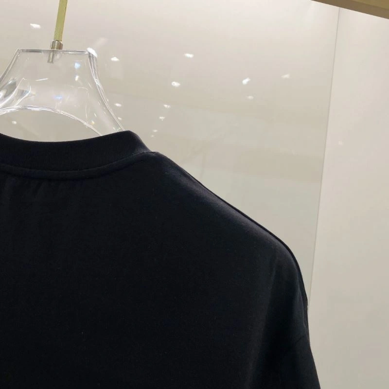 WellDesigned Burberry T-Shirts 101060