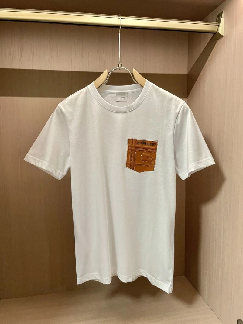 Burberry T-Shirts Versatile 101007