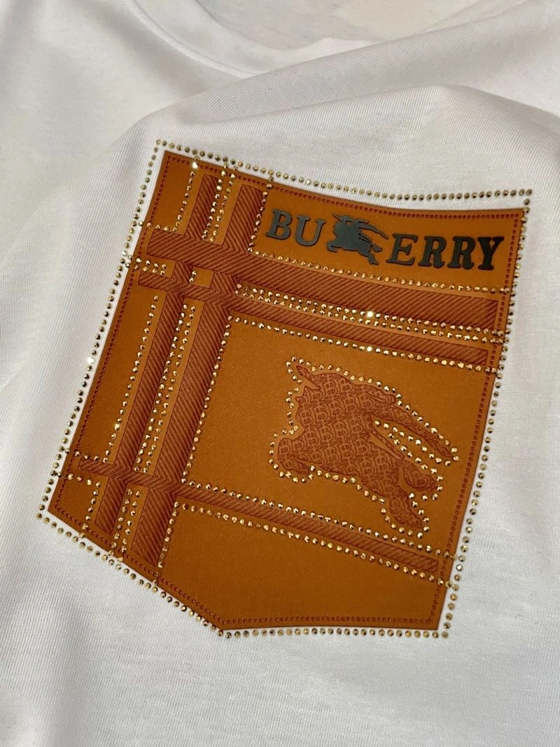 Burberry T-Shirts Versatile 101007