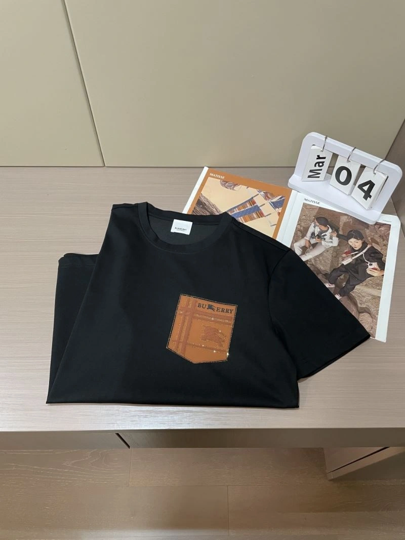 Burberry T-Shirts Versatile 101007