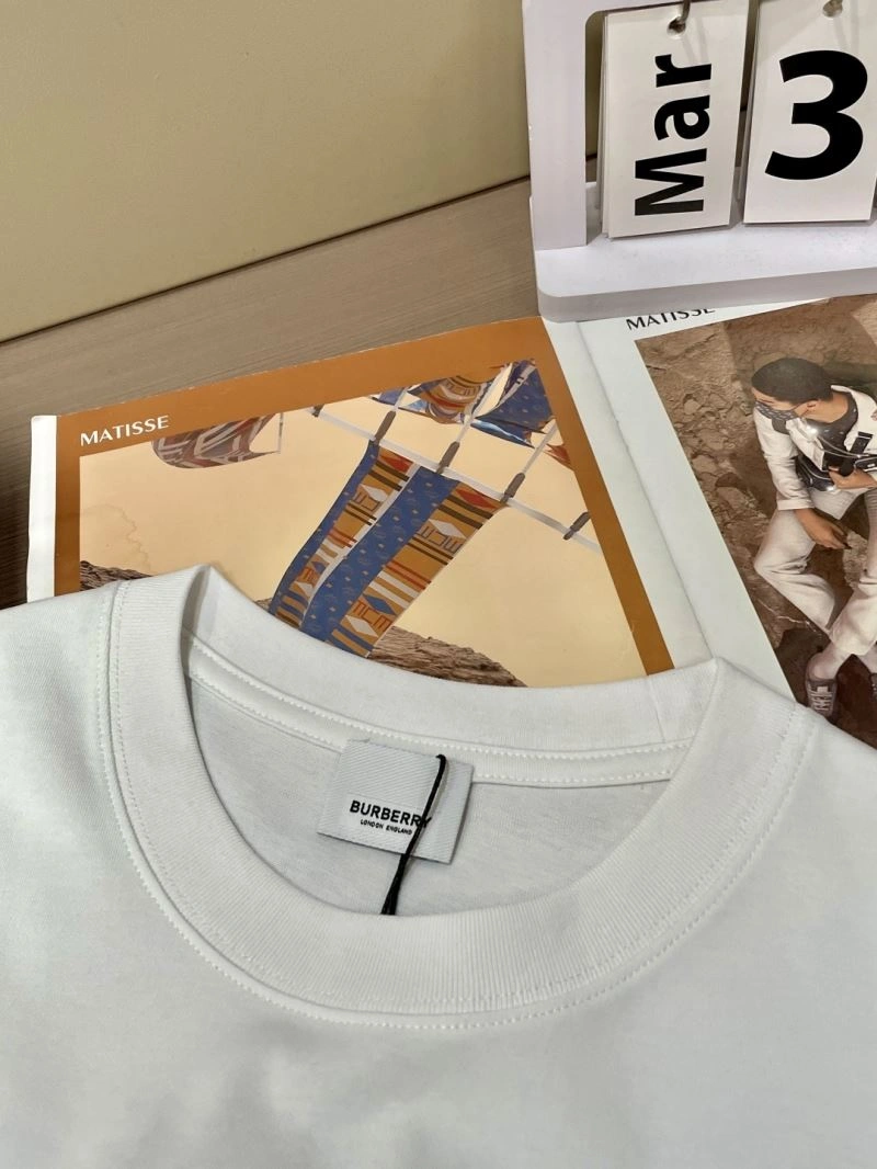Burberry T-Shirts RelaxedFit 100999