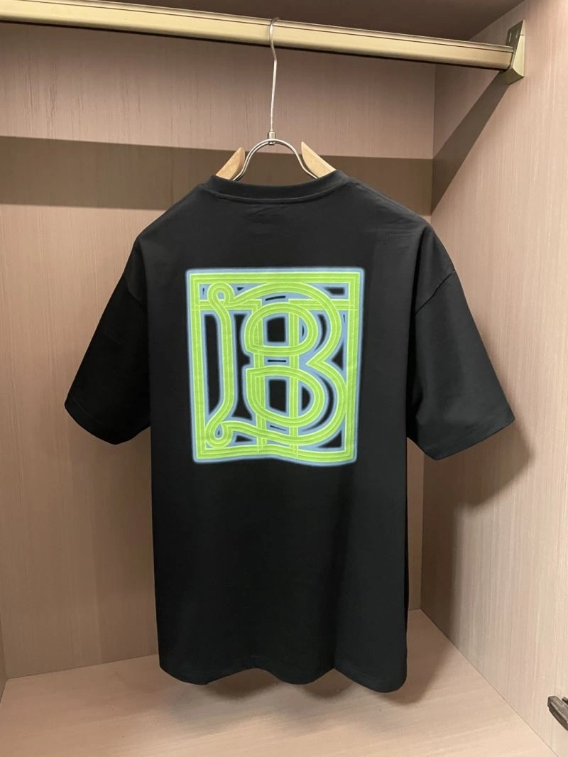 Minimalist Burberry T-Shirts 101050