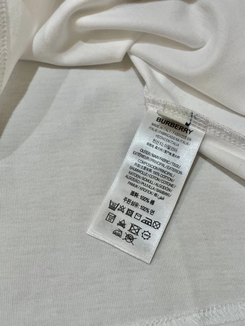 Minimalist Burberry T-Shirts 101050
