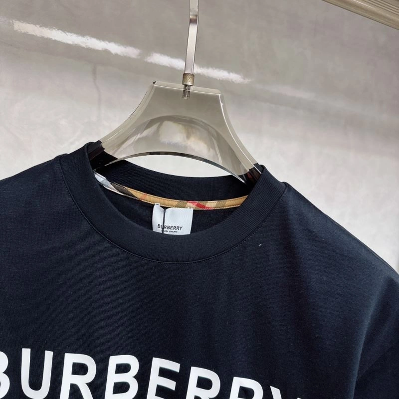 Burberry T-Shirts Elegant 100975