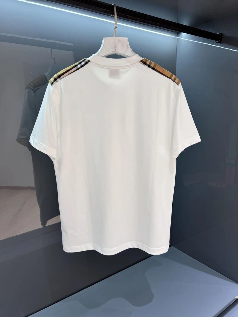 UrbanChic Burberry T-Shirts 100967