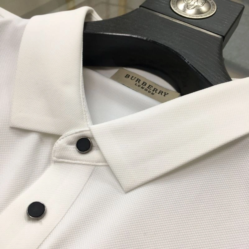 WellDesigned Burberry T-Shirts 100949