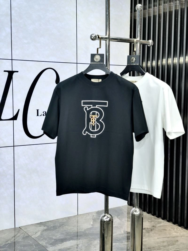Tailored Burberry T-Shirts 100950
