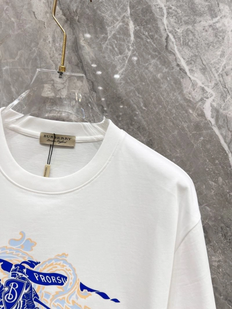 Minimalist Burberry T-Shirts 100942