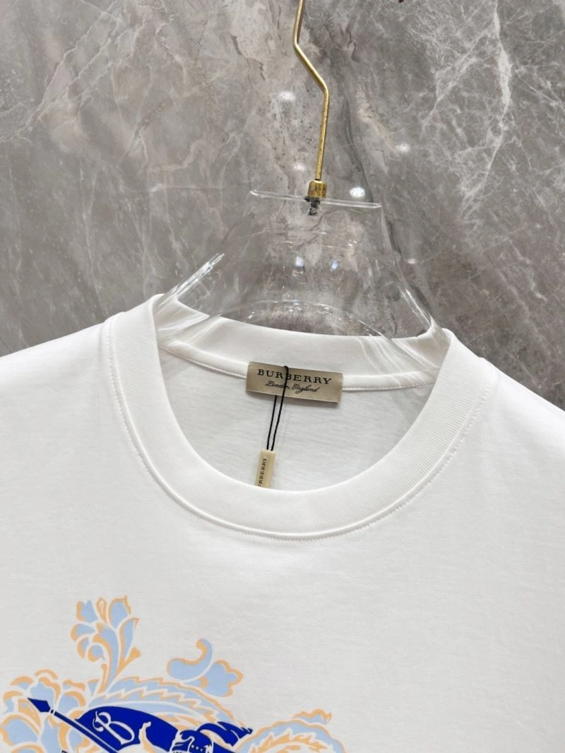 Minimalist Burberry T-Shirts 100942