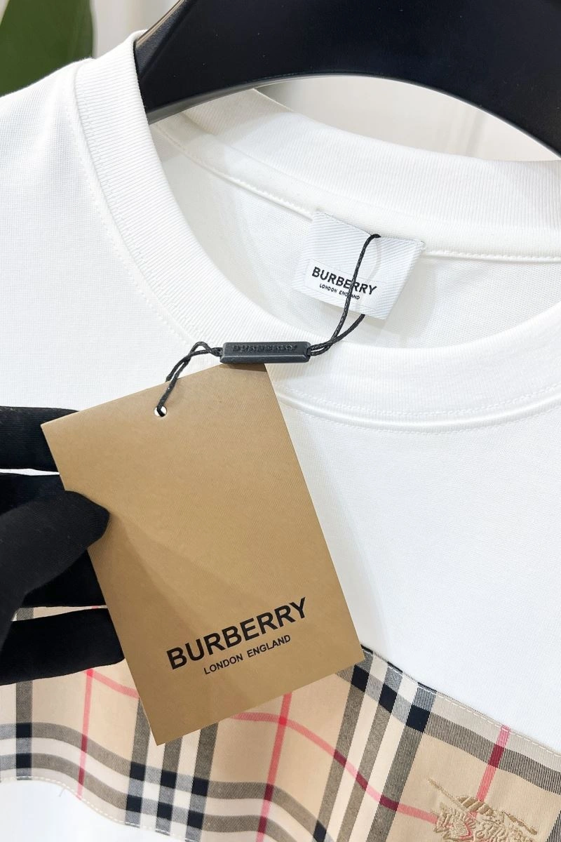 Unisex Burberry T-Shirts 100925