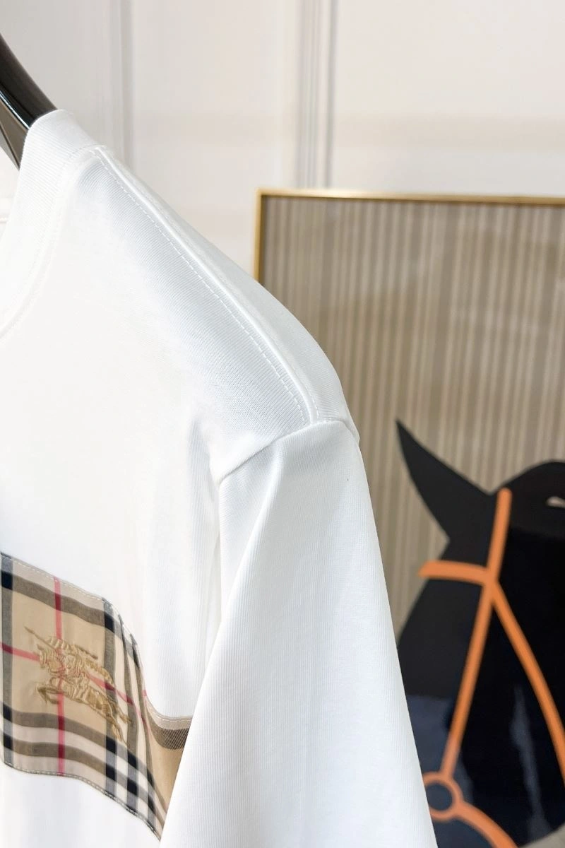 Unisex Burberry T-Shirts 100925