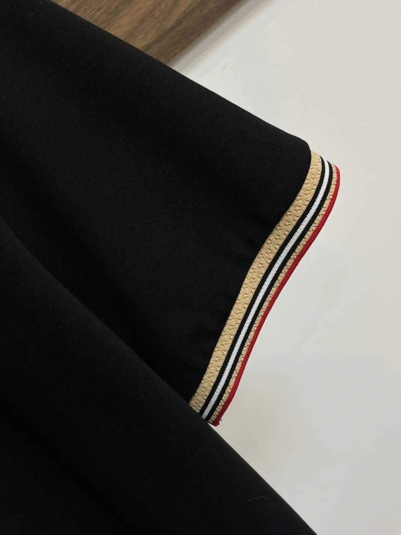 Minimalist Burberry T-Shirts 100951