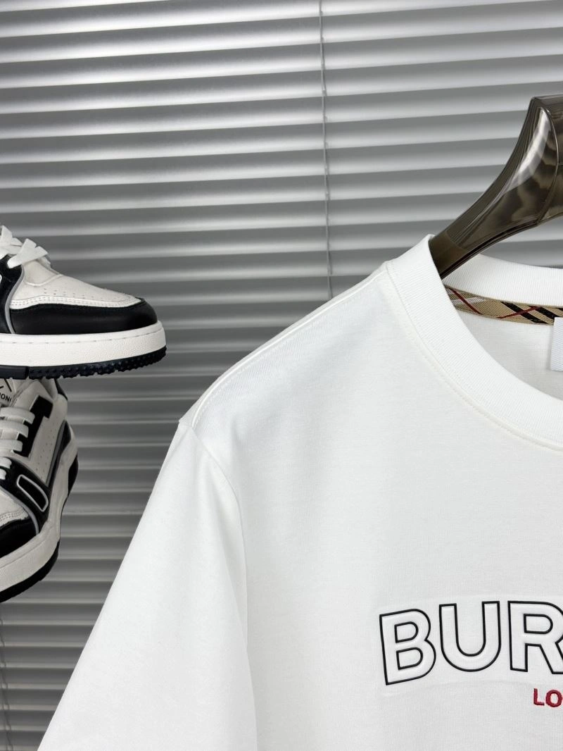 Burberry T-Shirts Vibrant 100885