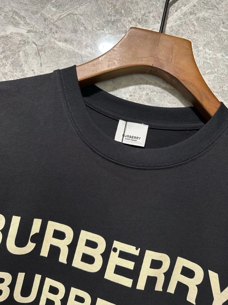 Burberry T-Shirts Resilient 100881