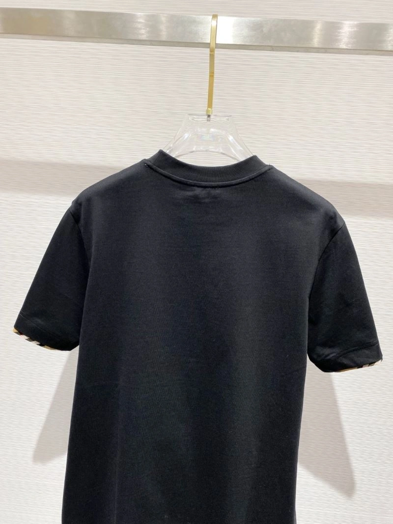 Minimalist Burberry T-Shirts 100865