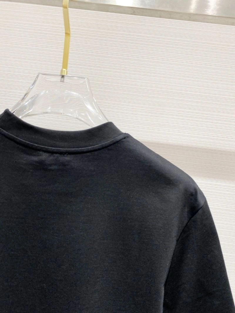 Minimalist Burberry T-Shirts 100865