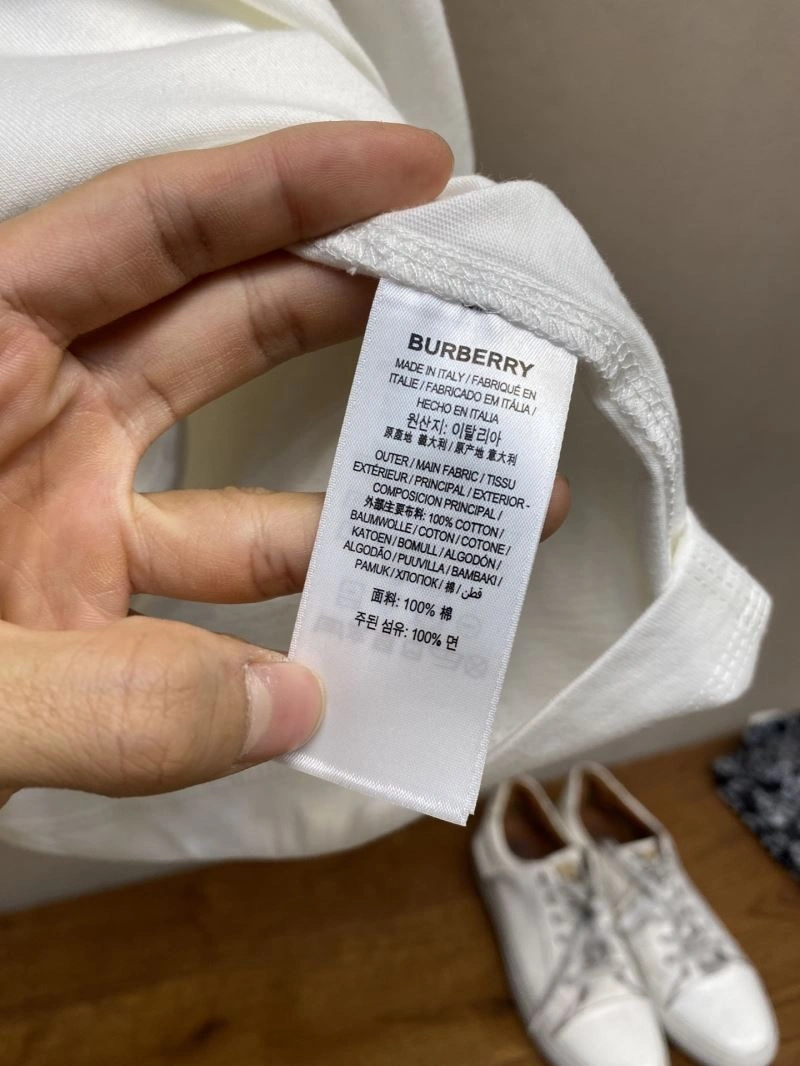 Burberry T-Shirts Lightweight 100855