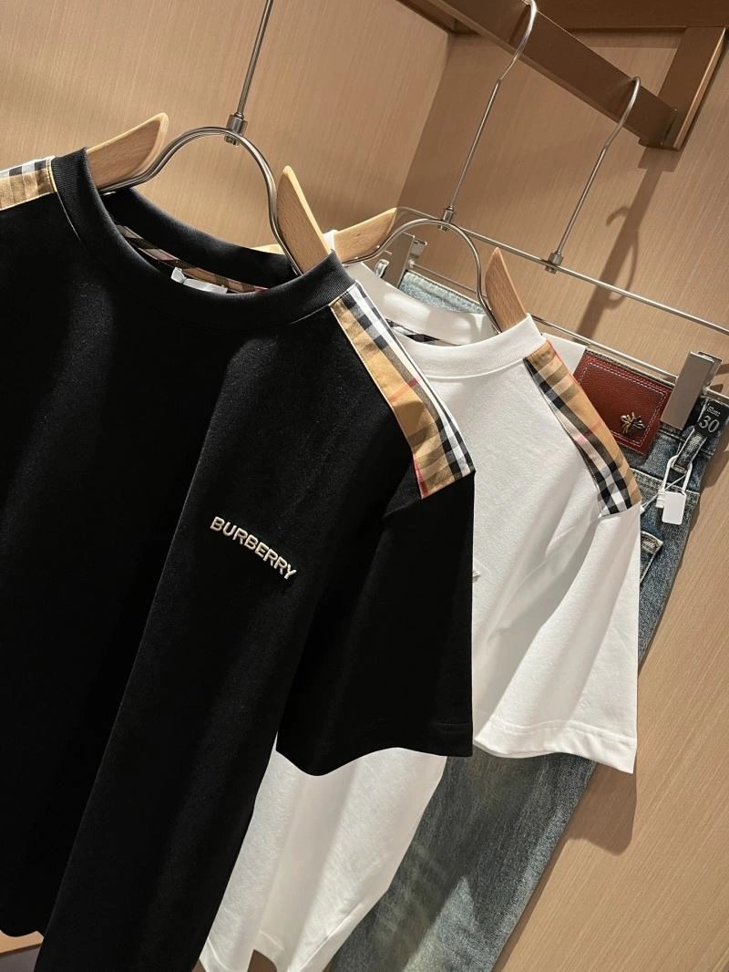 Burberry T-Shirts Versatile 100845