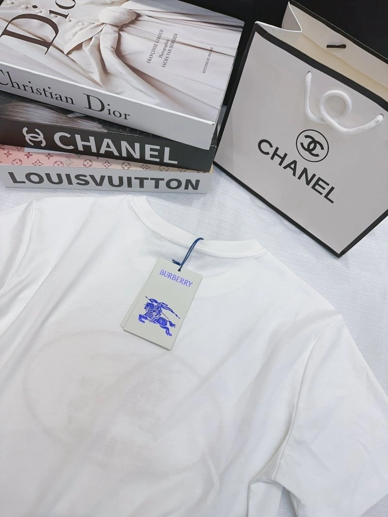 Burberry T-Shirts Sophisticated 99230