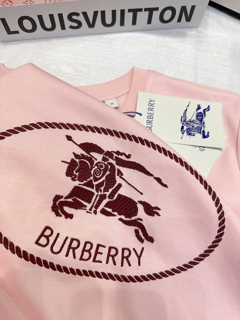 Burberry T-Shirts Snug 99225