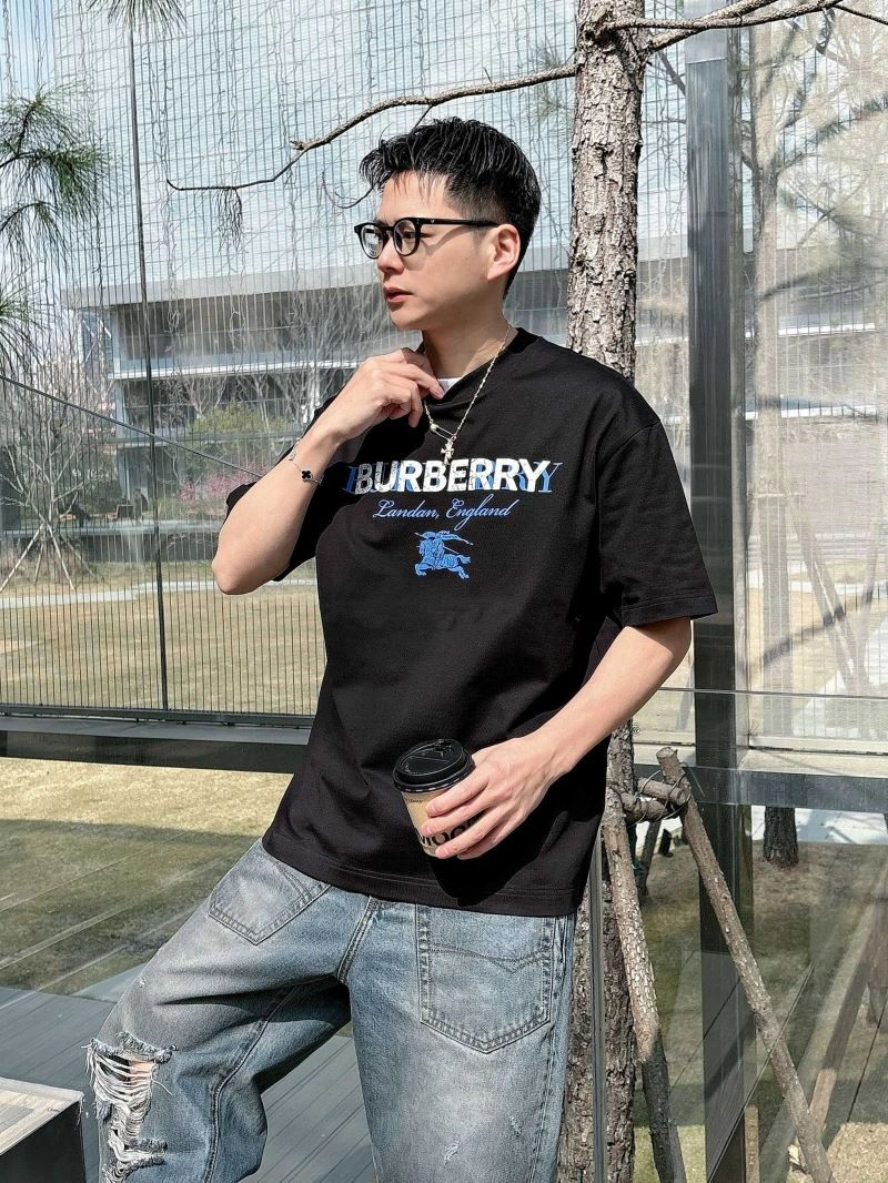 Tailored Burberry T-Shirts 100613
