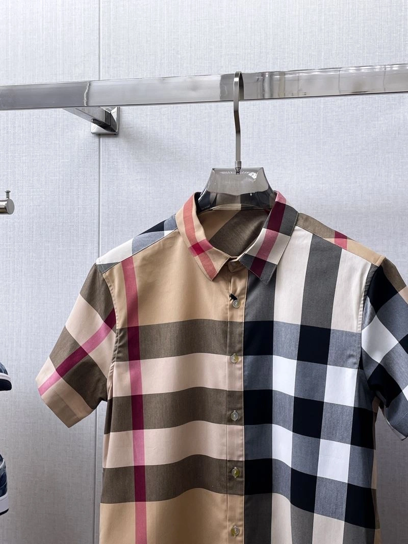 Burberry T-Shirts TechFriendly 100624
