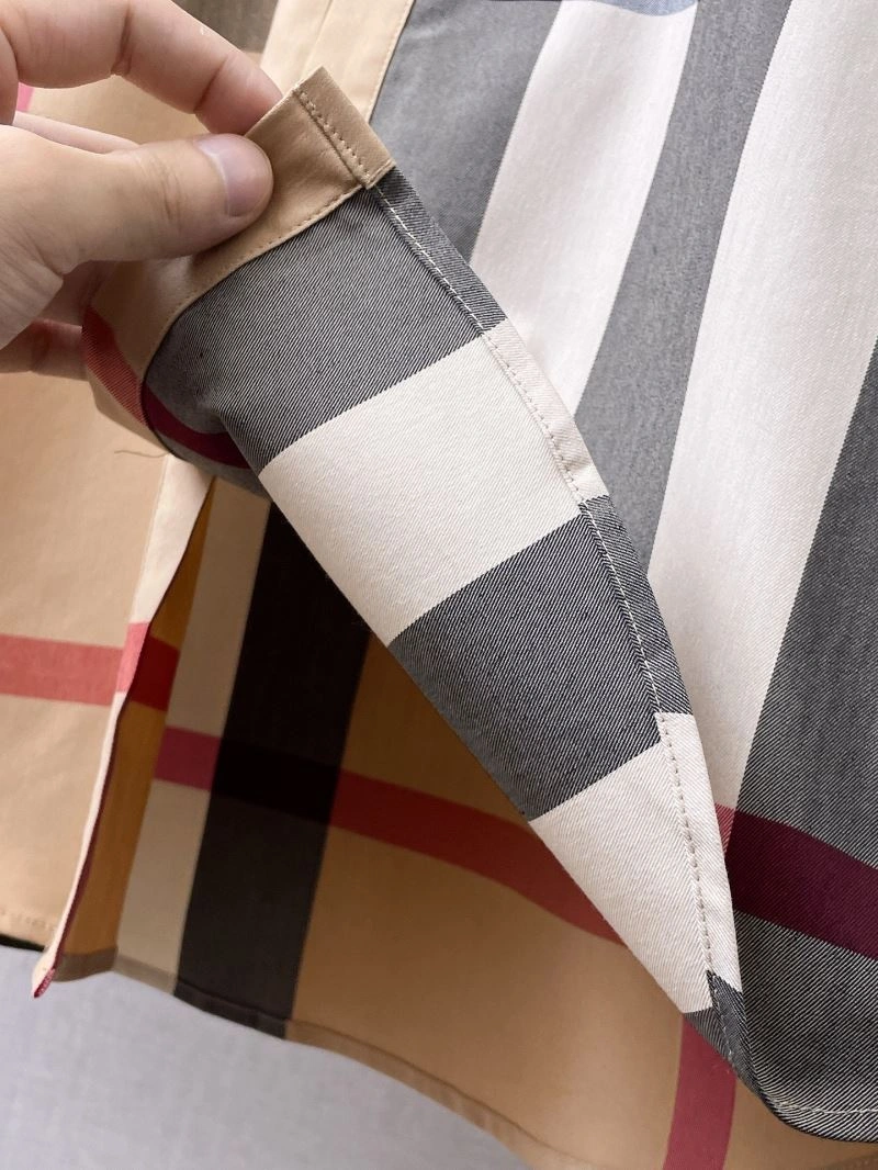 Burberry T-Shirts TechFriendly 100624