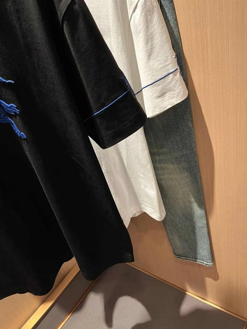 Burberry T-Shirts Durable 100484