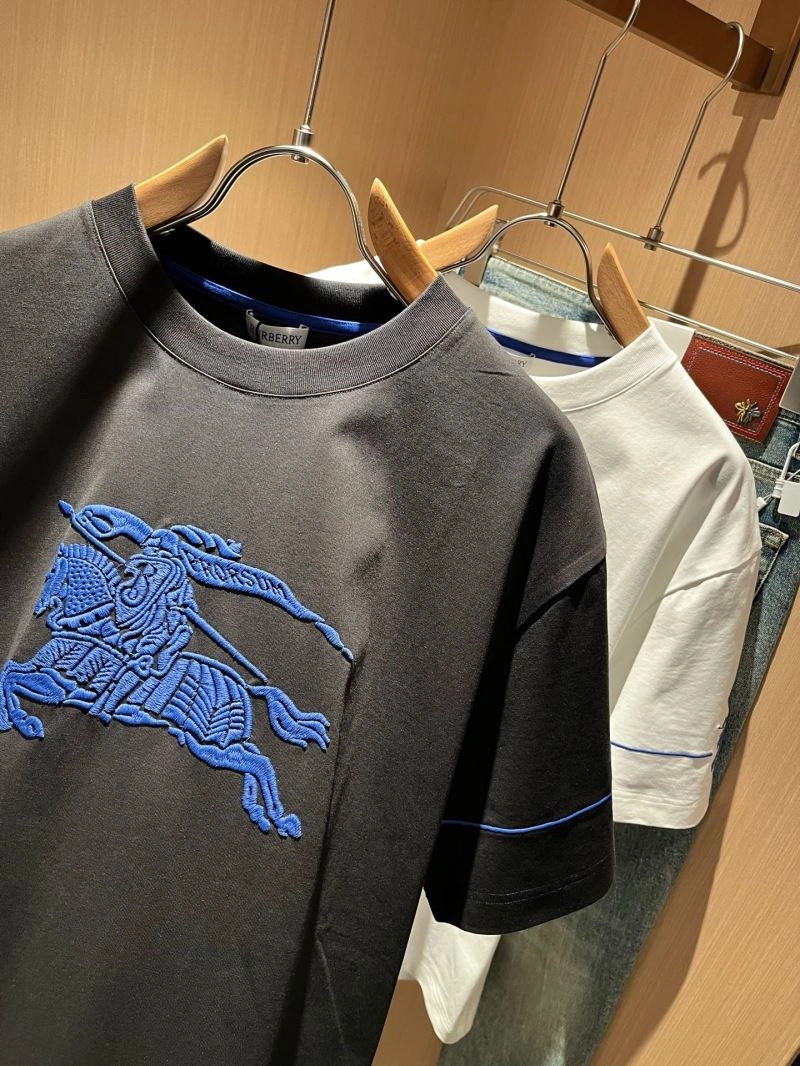 Burberry T-Shirts Durable 100484
