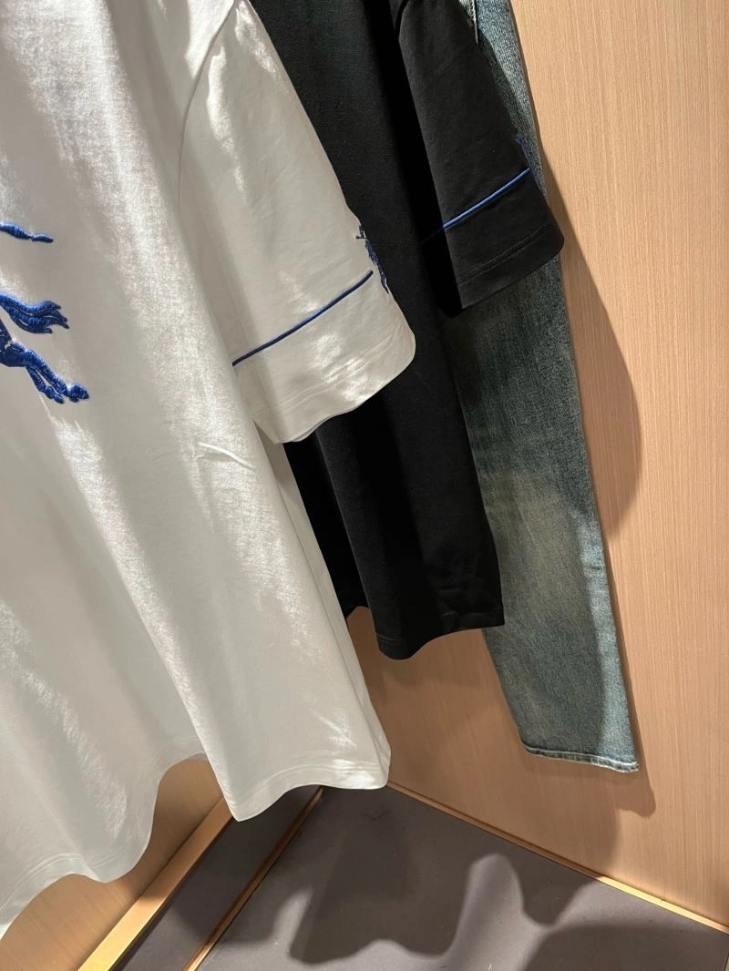 Burberry T-Shirts TimelessDesign 100483