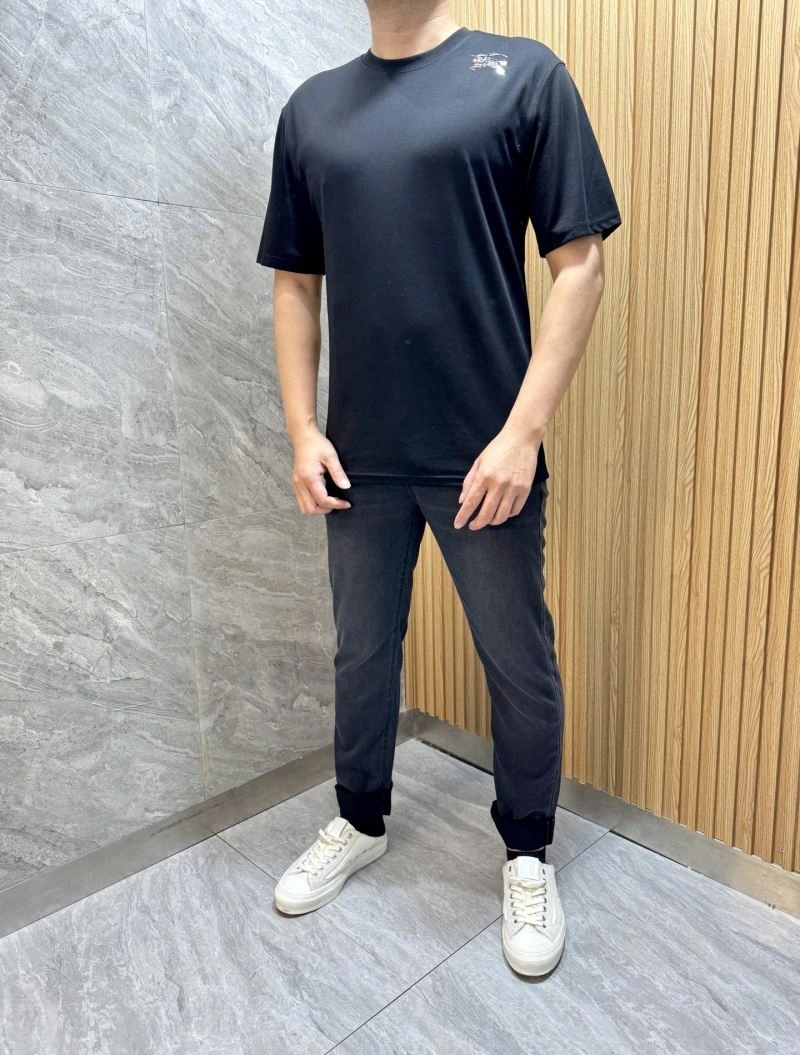 Burberry T-Shirts Sporty 100513