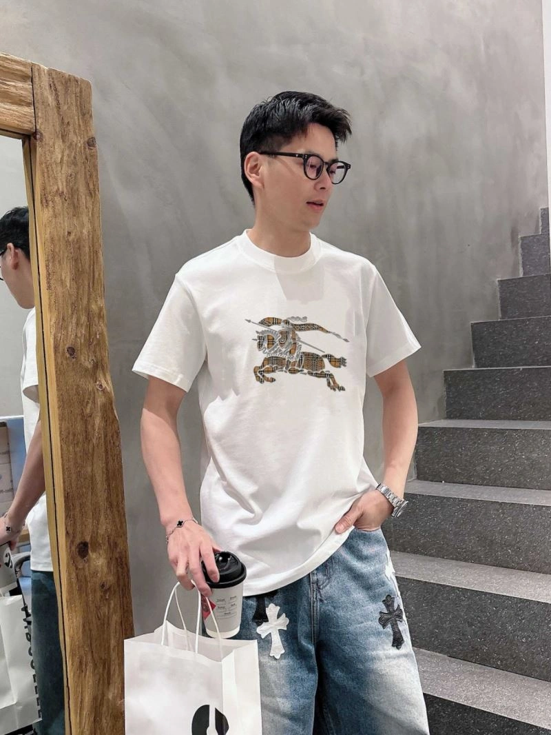 Burberry T-Shirts Snug 100466