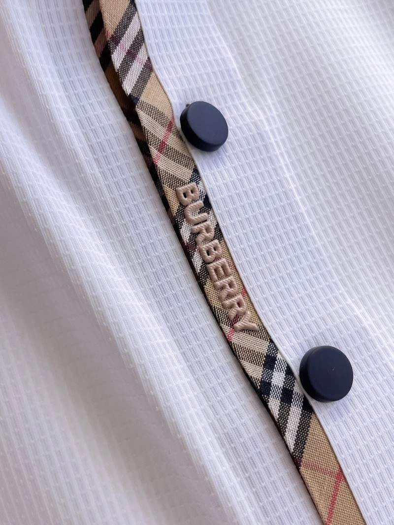 Burberry T-Shirts Timeless 100424