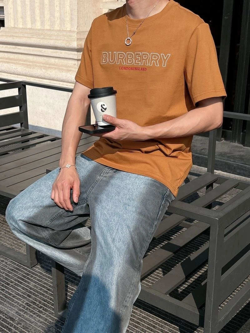 Burberry T-Shirts TechFriendly 100400