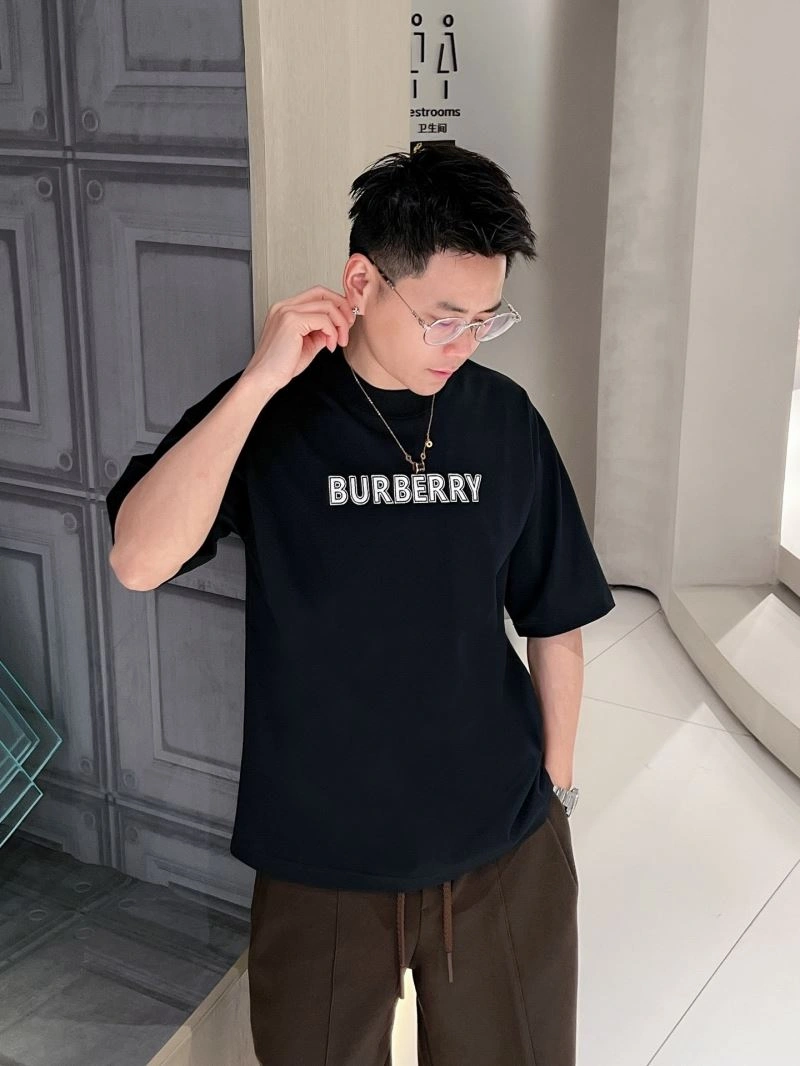 Burberry T-Shirts Sleek 100409