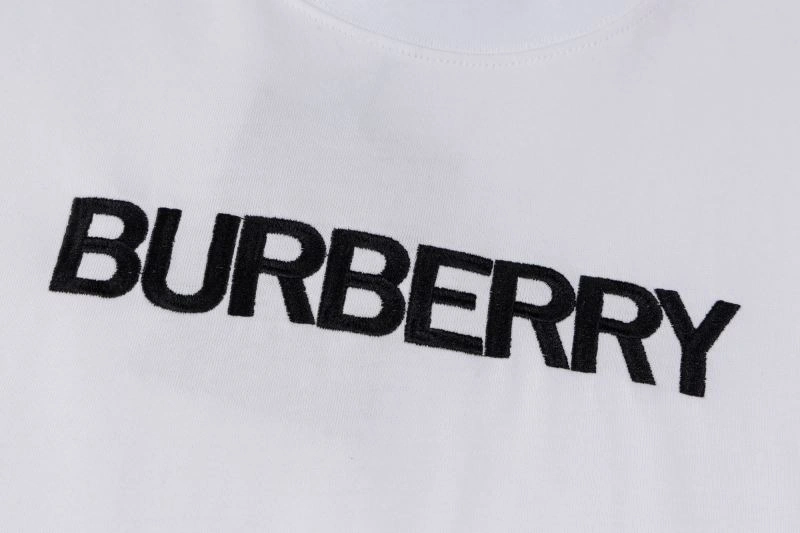 Functional Burberry T-Shirts 100437