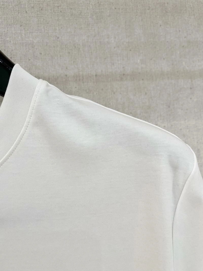 Bold Burberry T-Shirts 100386