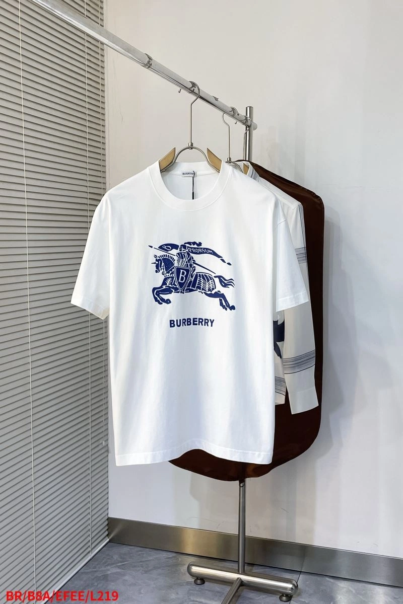 Burberry T-Shirts ComfortFit 100383