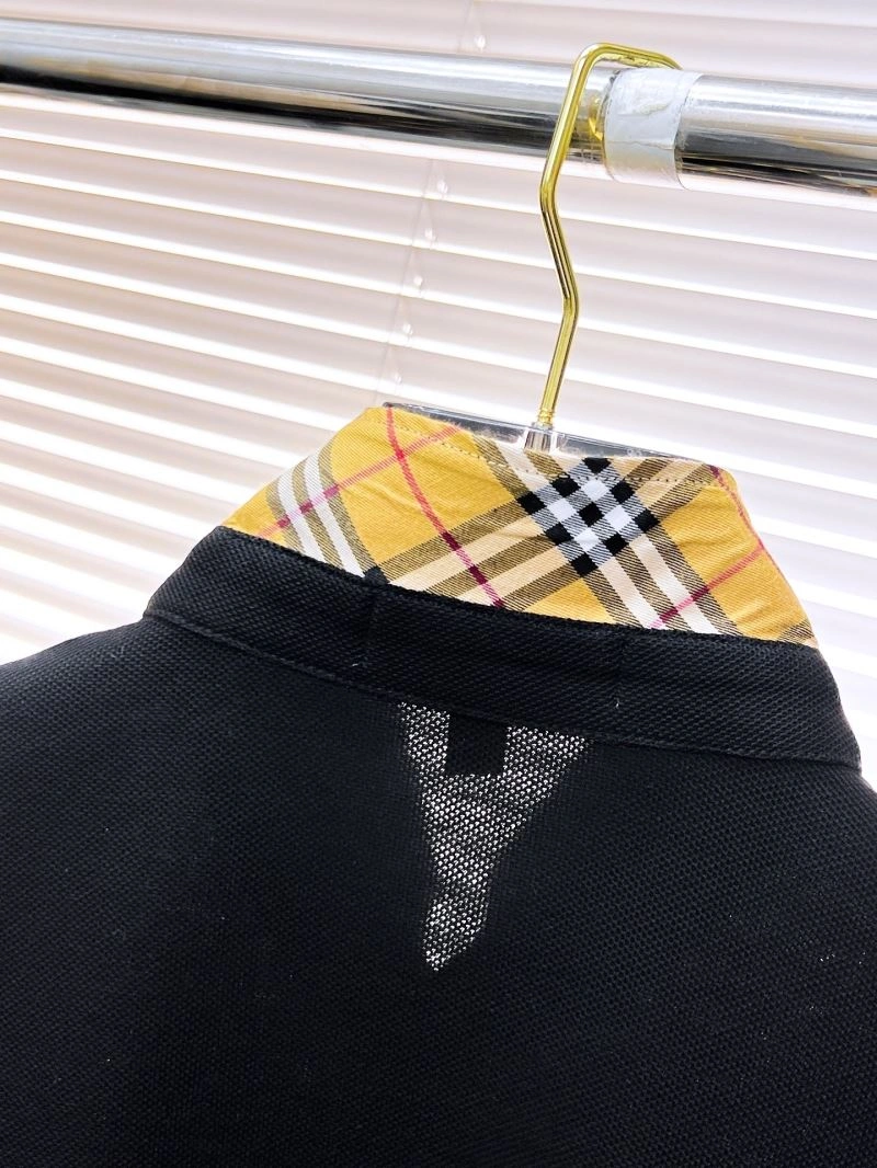 Burberry T-Shirts Lightweight 100354