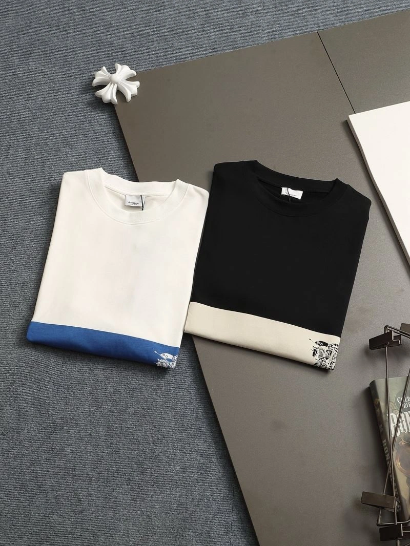 Burberry T-Shirts Unisex 100402