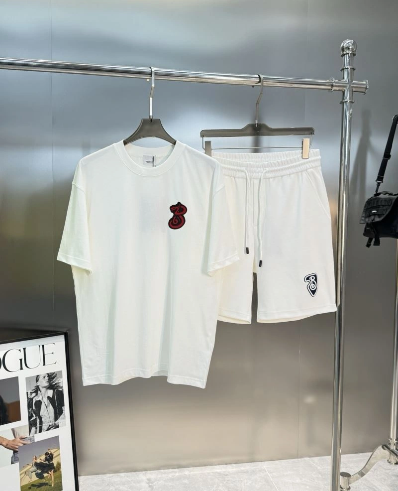Burberry T-Shirts Chic 100075