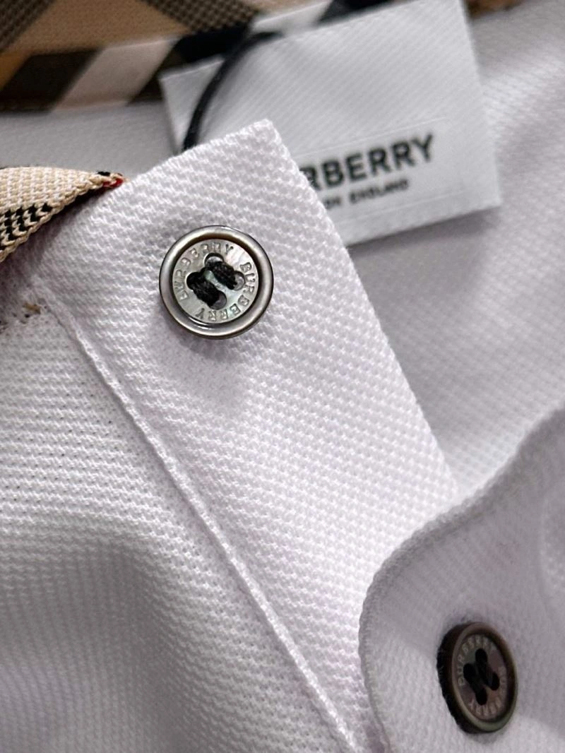 Burberry T-Shirts RelaxedFit 100057