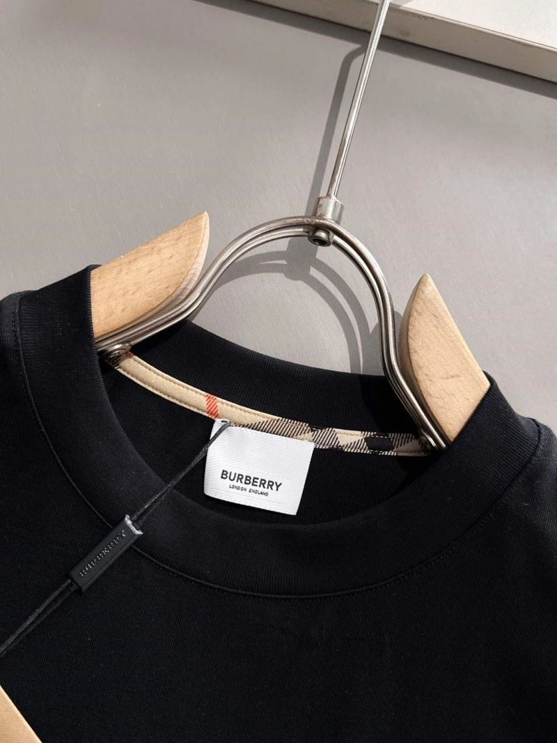 Flexible Burberry T-Shirts 100044