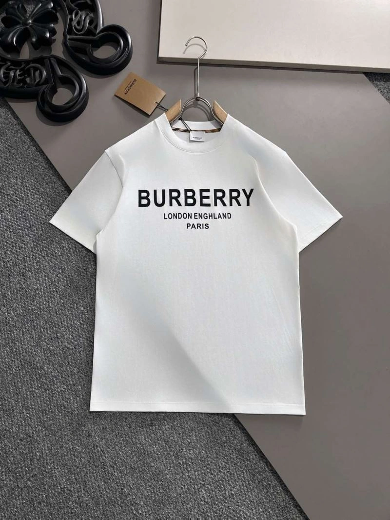 Seasonal Burberry T-Shirts 100042