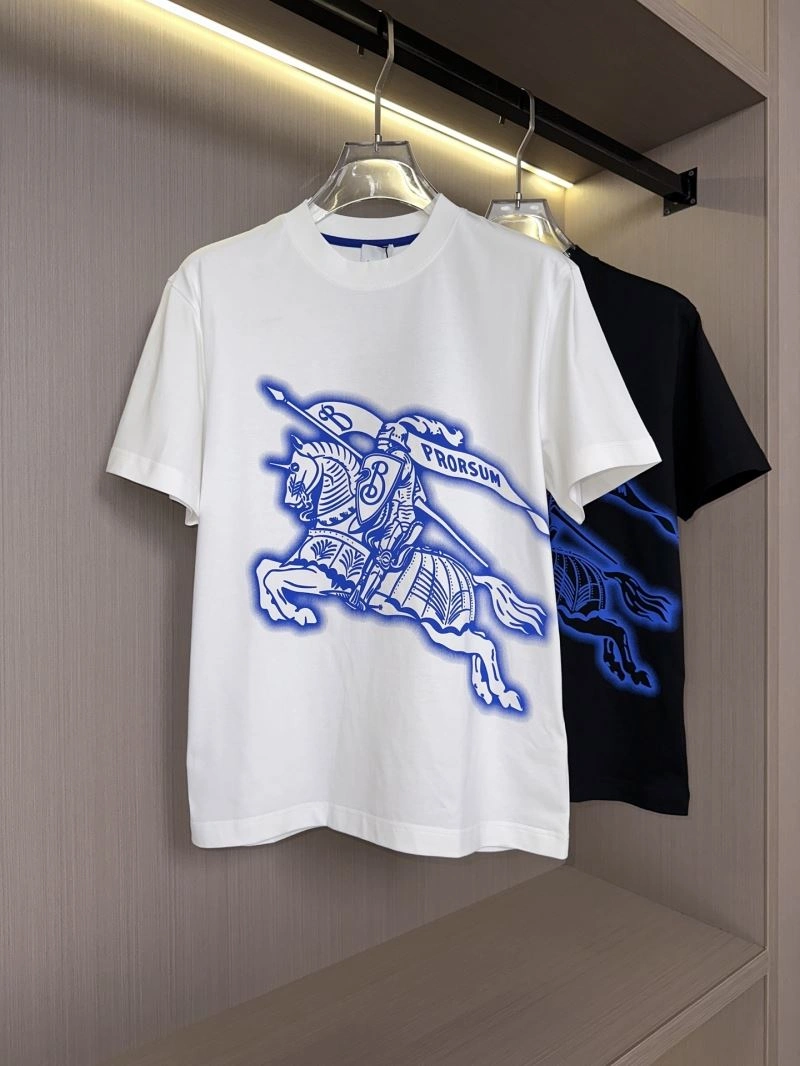 Minimalist Burberry T-Shirts 100030