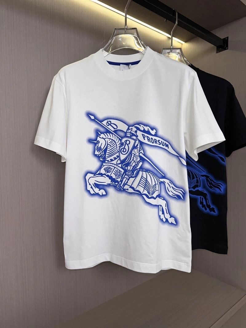 Minimalist Burberry T-Shirts 100030