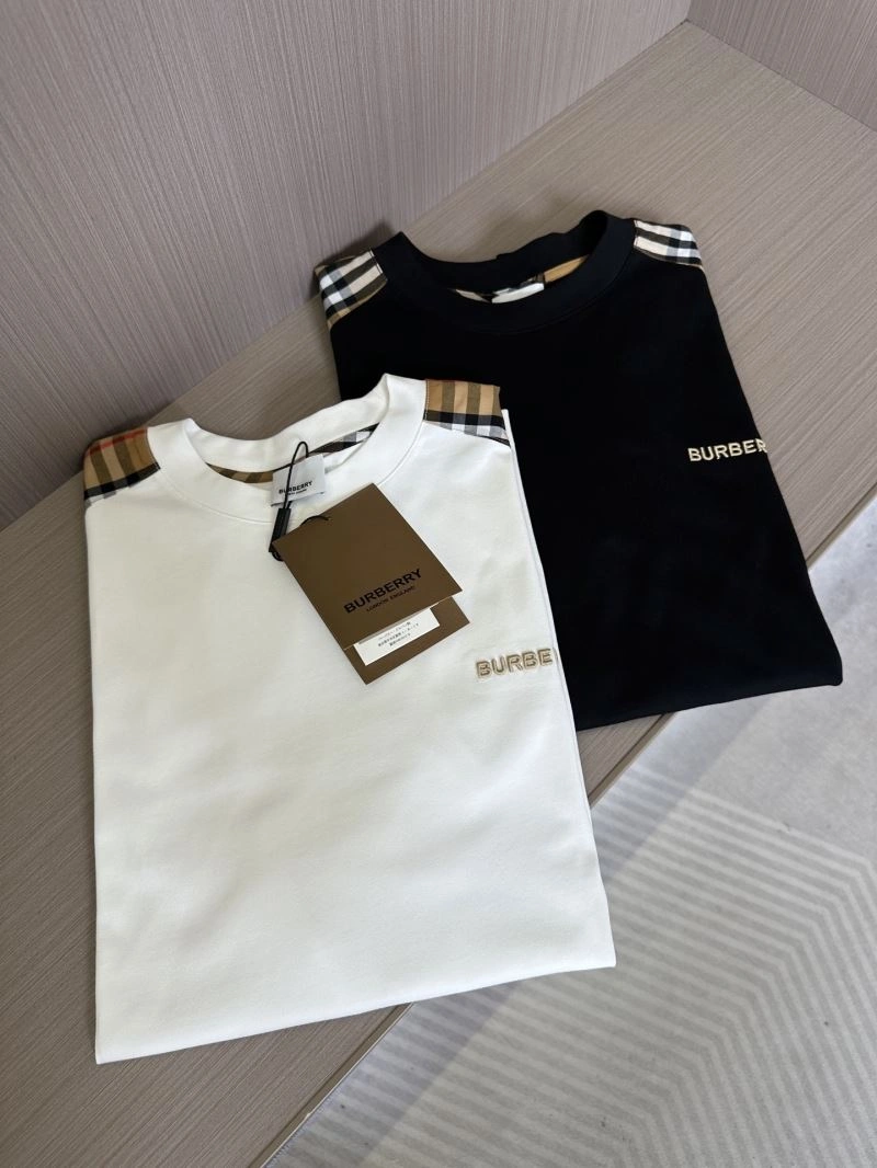 RelaxedFit Burberry T-Shirts 100025